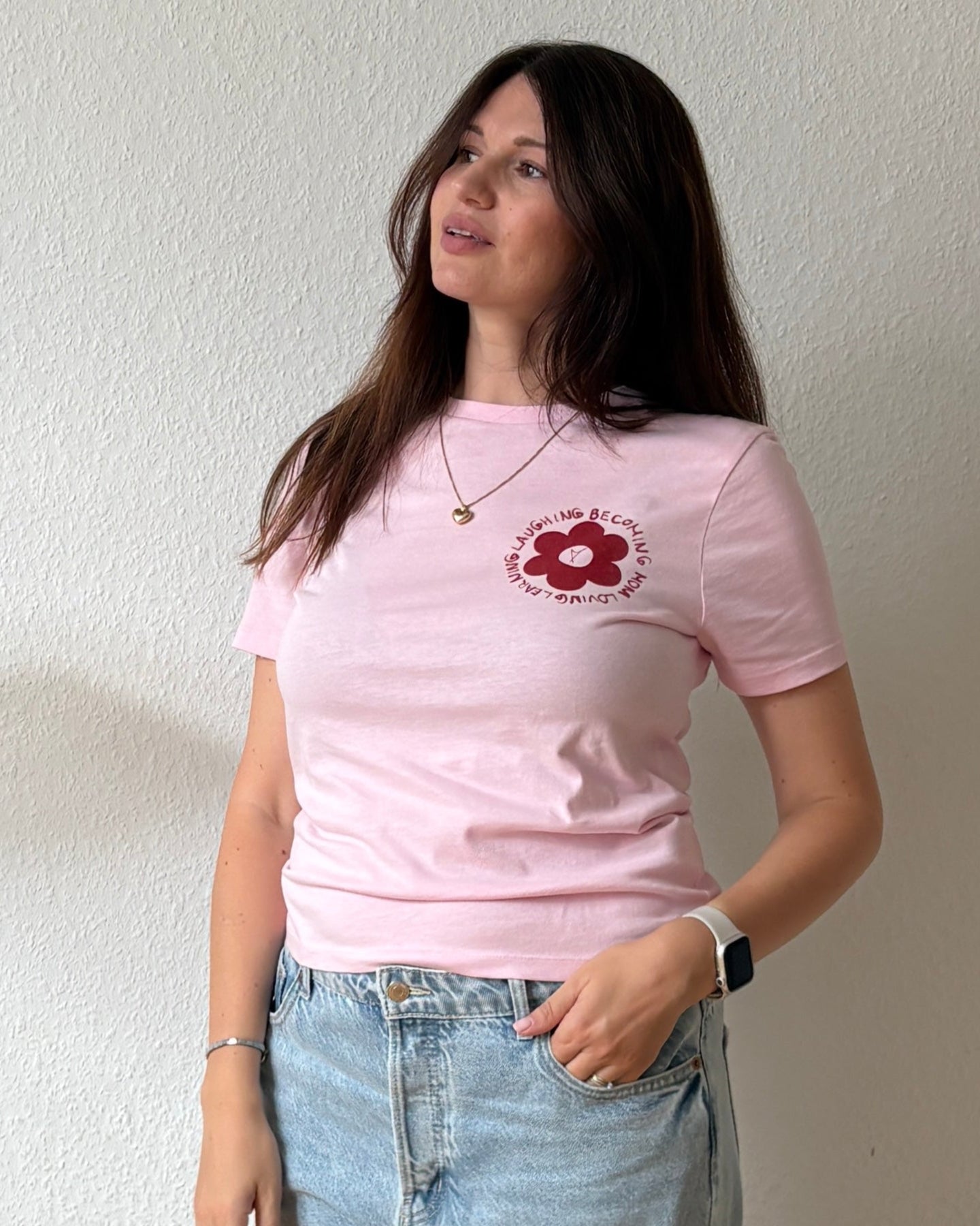 BECOMING MOM TEE